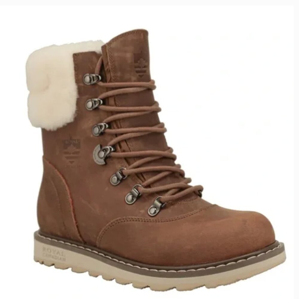 Royal Canadian Lethbridge Sheepskin Boots Sz 7